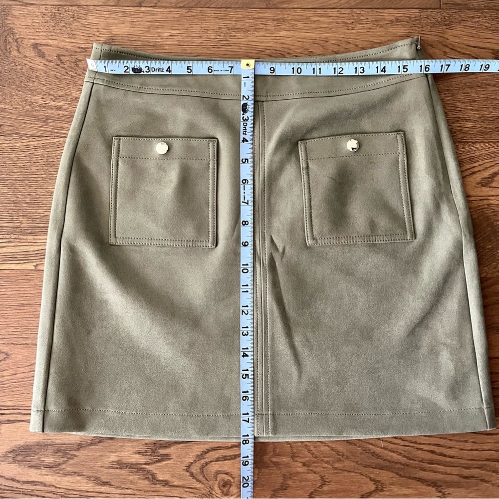 LOFT Faux Suede Olive Green Skirt Snap Pockets Size 6 Fully Lined - Picture 5 of 8